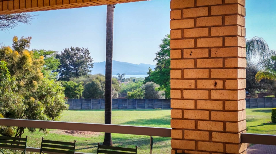 4 Bedroom Property for Sale in Melodie North West